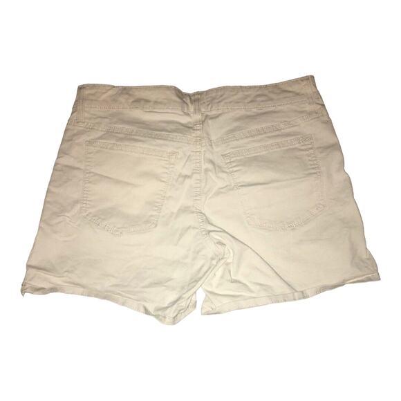Gap Womens Shorts Size 6 Mid Rise Casual Everyday Khaki Shorts Walking Tan Beige - Picture 2 of 5